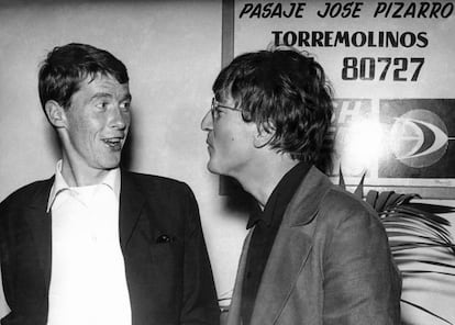 John Lennon en el aeropuerto de Málaga, en 1966.