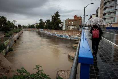 El primer día de ‘Alice’ deja inundaciones puntuales en Alicante, que se blinda ante la alerta roja