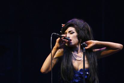 Amy Winehouse se ha unido al llamado 'Grupo de los 27', estrellas de la música que murieron a esa edad: Kurt Cobain, Brian Jones, Jimmy Hendrix, Janis Joplin, Jim Morrison y Cecilia.