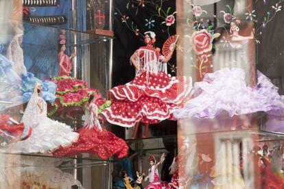 Las flamencas que ahora se venden en las tiendas de 'souvenirs' son de origen chino.