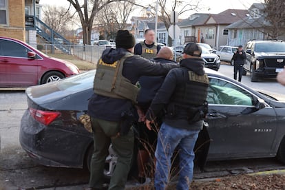 Una redada para capturar a potenciales migrantes sin permiso de residencia, en Chicago (EE UU). 