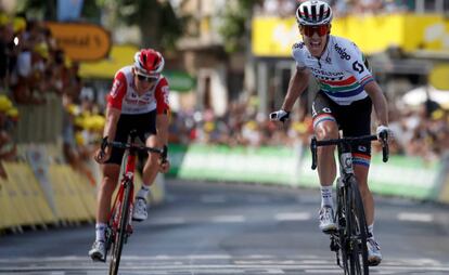 Daryl Impey gana la novena etapa del Tour.