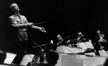 Wilhelm Furtwängler, al frente de la Filarmónica de Berlín en 1941.