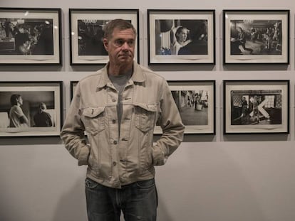 Gus Van Sant posa en la exposicion en La Casa Encendida.