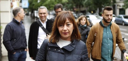 La líder del PSOE en Baleares y presidenta autonómica, Francina Armengol, a su llegada esta mañana a la sede del partido.