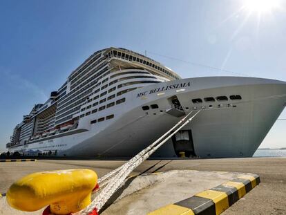 El crucero MSC Bellissima, atracado en el puerto de Valencia en 2019.