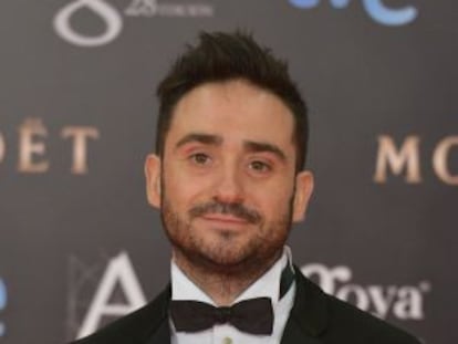 El director Juan Antonio Bayona en su llegada a la gala de los Goya.