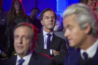 El primer ministro holandés Mark Rutte y el candicato Geert Wilders.