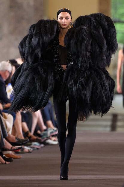 Schiaparelli_HCFW2324_Look16