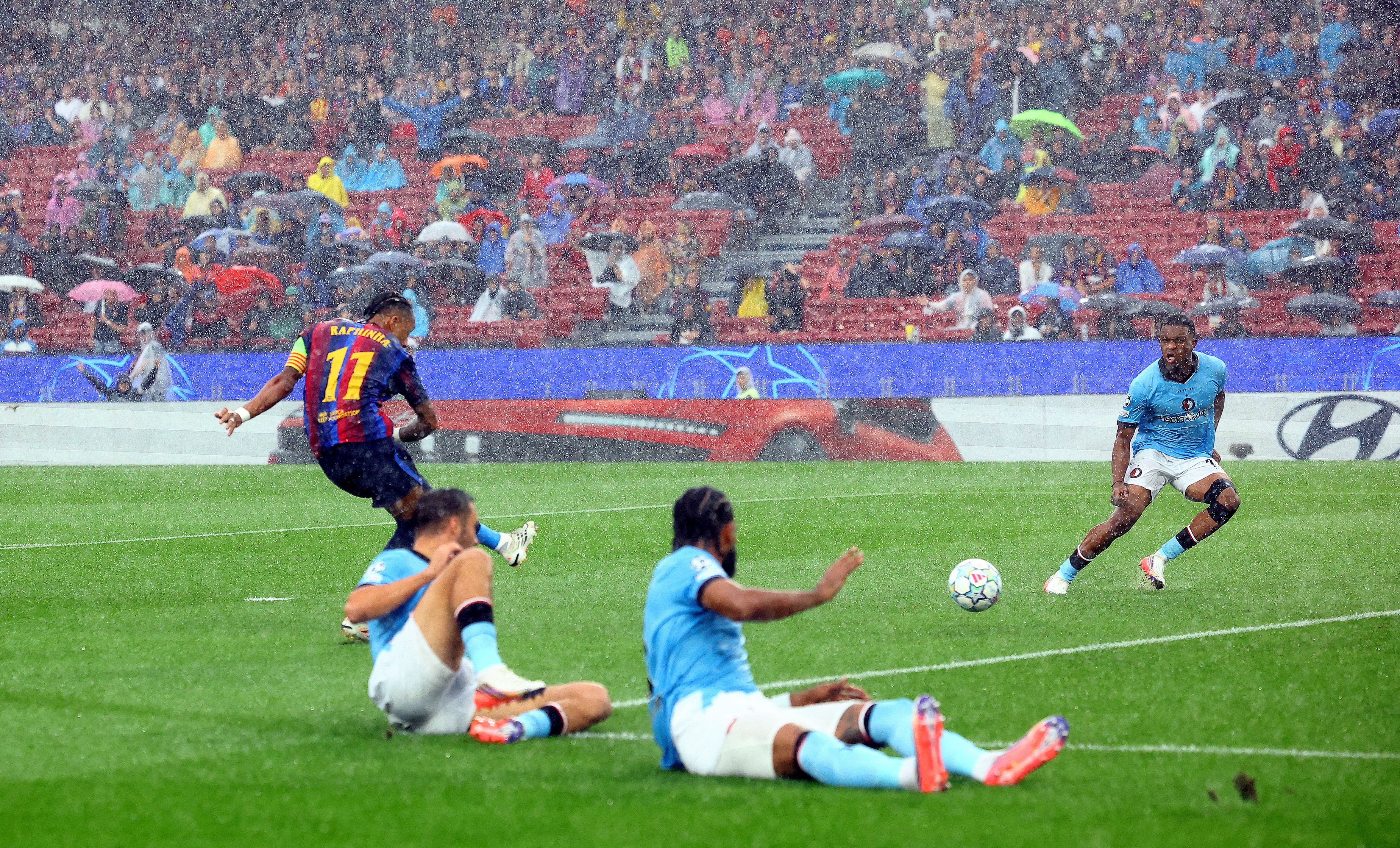 Barcelona - Feyenoord en directo | Raphinha adelanta al Barça en los minutos iniciales