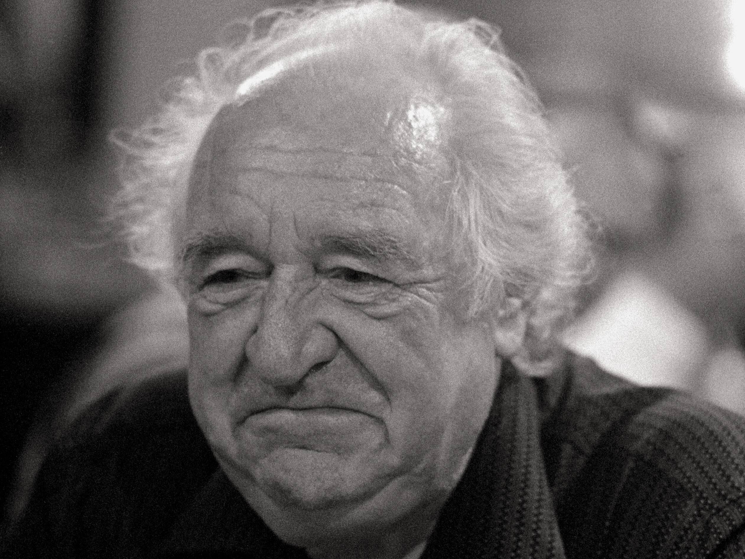 La poesía, un arma de construcción masiva