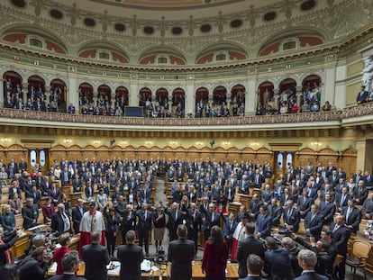 Miembros del Consejo Federal en el Parlamento suizo en Berna. 