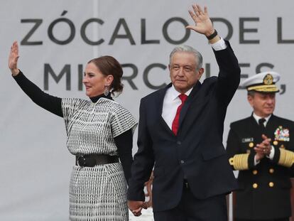 Andrés Manuel López Obrador, y su esposa Beatriz Gutiérrez Muller, durante un evento en 2021
