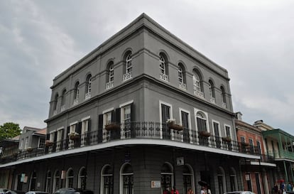 Fachada de la mansión de Madame LaLauire en Nueva Orleans que adquirió Nicolas Cage en 2006.