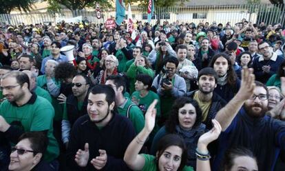 Manifestación en contra del desalojo.