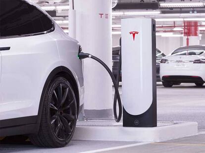 Tesla Superchager