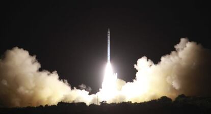 Imagen facilitada por el Ministerio de Defensa de Israeldel lanzamiento del satélite 'Ofek 10'.