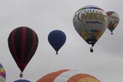 Densitat de globus al cel igualadí.