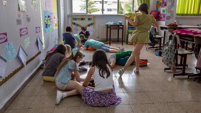 Alumnos del colegio privado Arturo Soria de Madrid, en un aula.