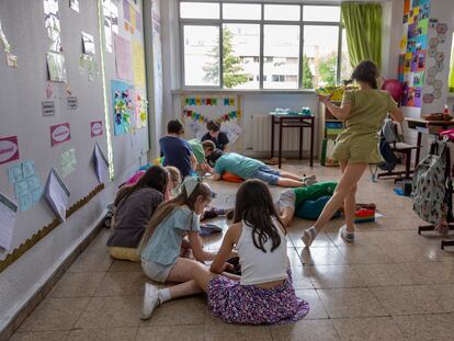 Alumnos del colegio privado Arturo Soria de Madrid, en un aula.