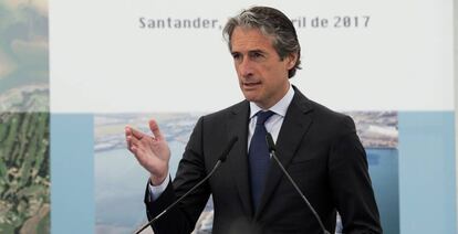 El ministro de Fomento, Iñigo de la Serna.