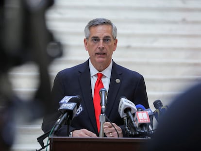 Georgia Secretary of State Brad Raffensperger gives an update on the state of the election and ballot count at the State Capitol in Atlanta, Georgia, U.S., November 6, 2020.