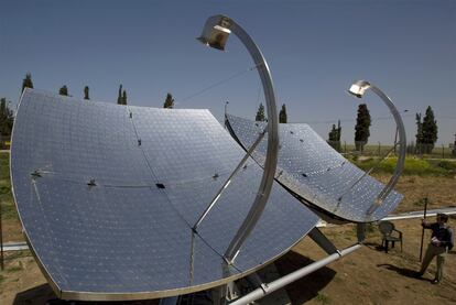 Paneles solares en el kibutz Kvutzat Yavne, en Israel.