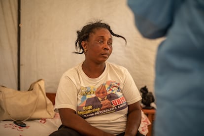 Claire recibía tratamiento preventivo contra la mpox en el campo de Kanyaruchinya, a principios de septiembre.