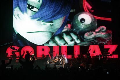 Espectacular puesta en escena del concierto de Gorillaz en el FIB, la última actuación del festival.