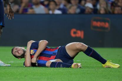 BARCELONA Sergi Roberto se queja de dolor durante el encuentro ante el Athletic.