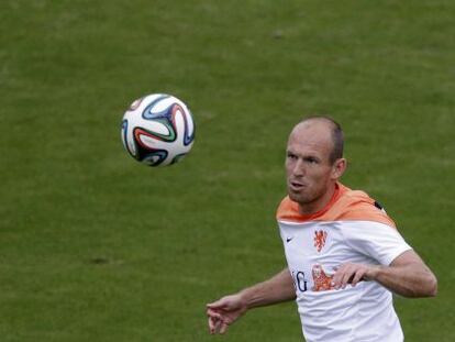 Robben, durante un entrenamiento con Holanda.