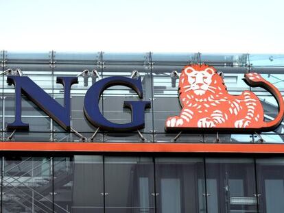 El logo de ING, en su sede central en Amsterdam.