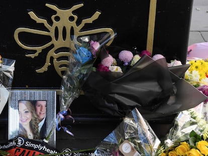 Manchester recuerda a las víctimas un año después del atentado del Manchester Arena