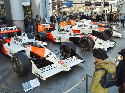 Exposici&oacute;n de coches McLaren de 1988 en Tokio.