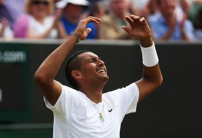 Kyrgios celebra su victoria.
