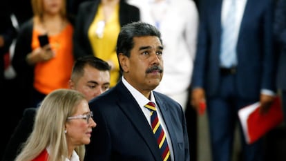 El presidente de Venezuela, Nicolás Maduro, observa el Tribunal Supremo de Justicia, en Caracas (Venezuela), el 9 de agosto de 2024.