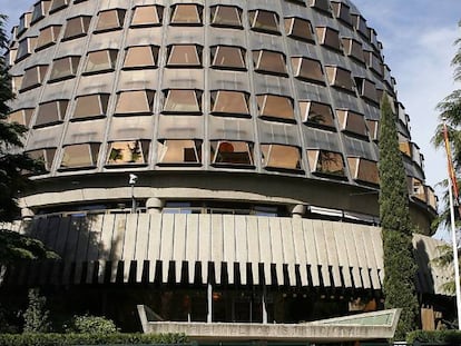 Façana de l'edifici del Tribunal Constitucional.