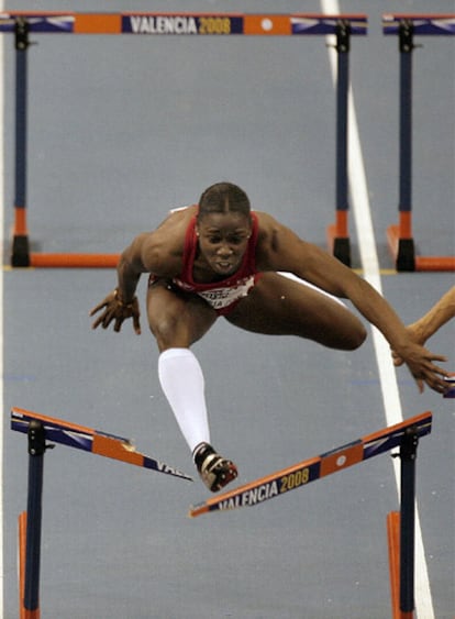 Josephine Onyia, durante los Mundiales en pista cubierta de 2008.