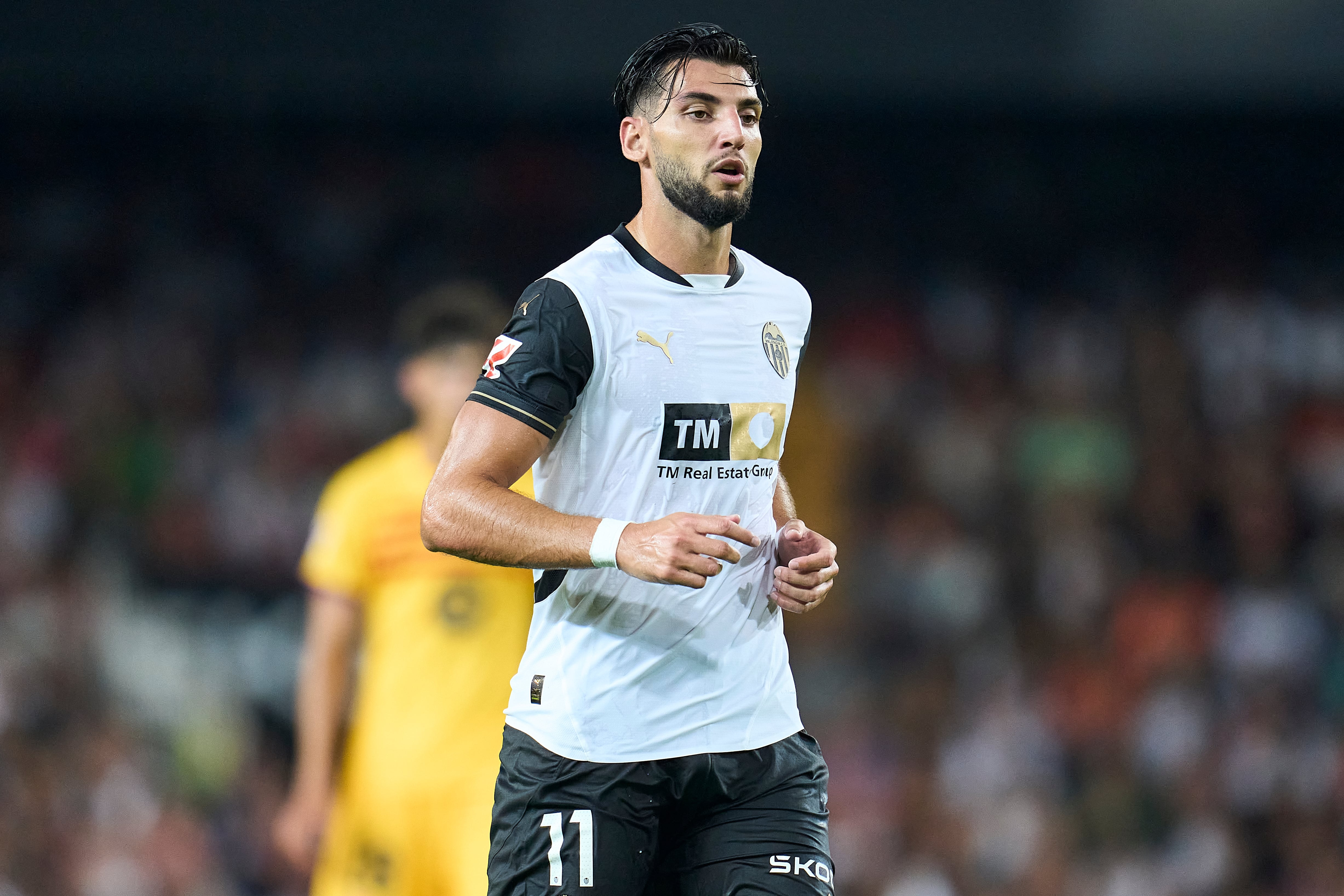 Detenido el futbolista del Valencia CF Rafa Mir por presunta agresión sexual 