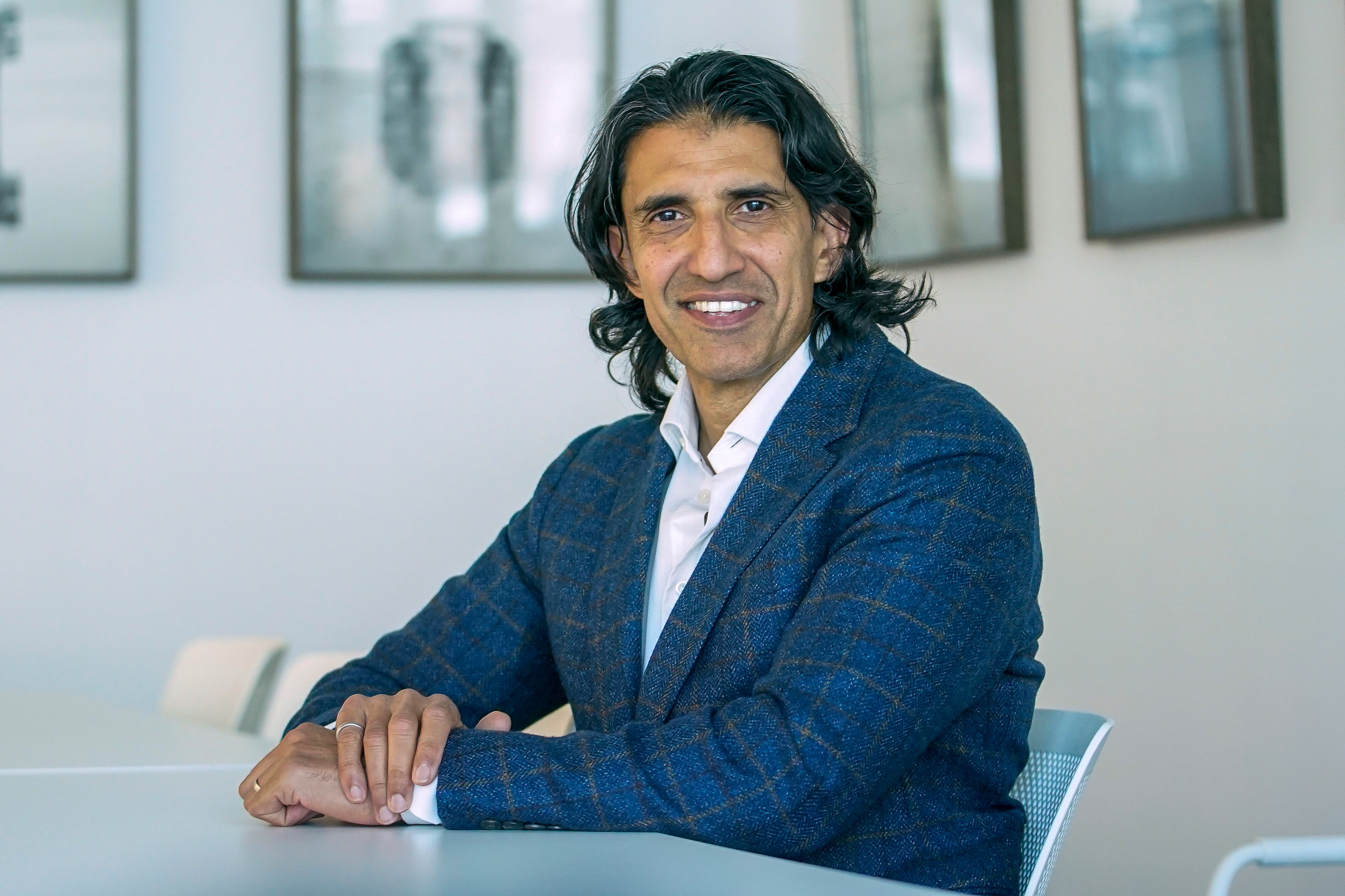 Aki Hussain (Hiscox): “Cubrimos  algunos daños provocados por Irán a hoteles en el golfo Pérsico”
