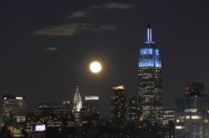 Panorámica de Nueva York con el rascacielos Empire State.