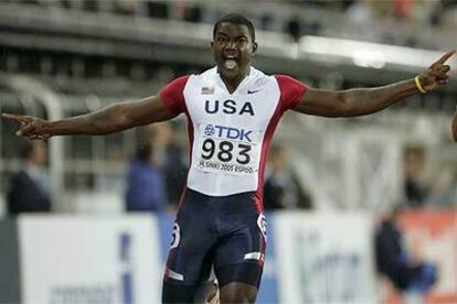 Justin Gatlin celebra su triunfo en los 200 metros.