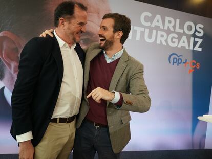 Pablo Casado en Santurtzi (Bizkaia) en un acto de la campaña electoral vasca en apoyo de Carlos Iturgaiz.