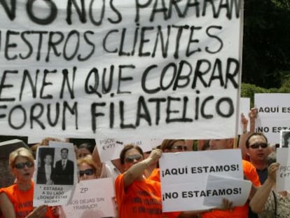 Trabajadores de Fórum Filatélico en una protesta en 2006.