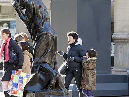 Uno de los burgueses de Calais y <i>El pensador</i>.