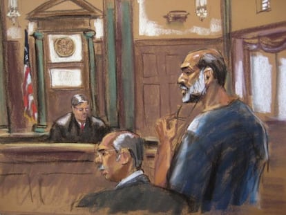 Un dibujo de Suleiman Abu Ghaith y el juez federal ante el que ha comparecido en un juzgado civil de Nueva York.