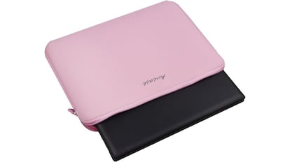A pesar de su acolchado, la funda para portátiles Aucase no cuenta con un bolsillo para accesorios.