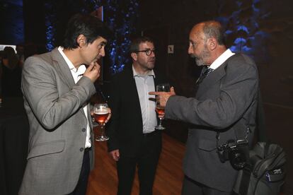 Los premiados Pedro Simón, Alberto Dilolli y Jose Palazón.