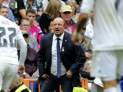 Rafa Benítez em ação no Real Madrid x Levante.