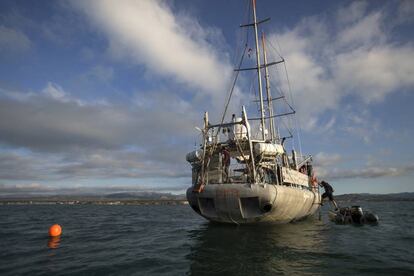 The Tara anchored near the mouth of the Ebro river.